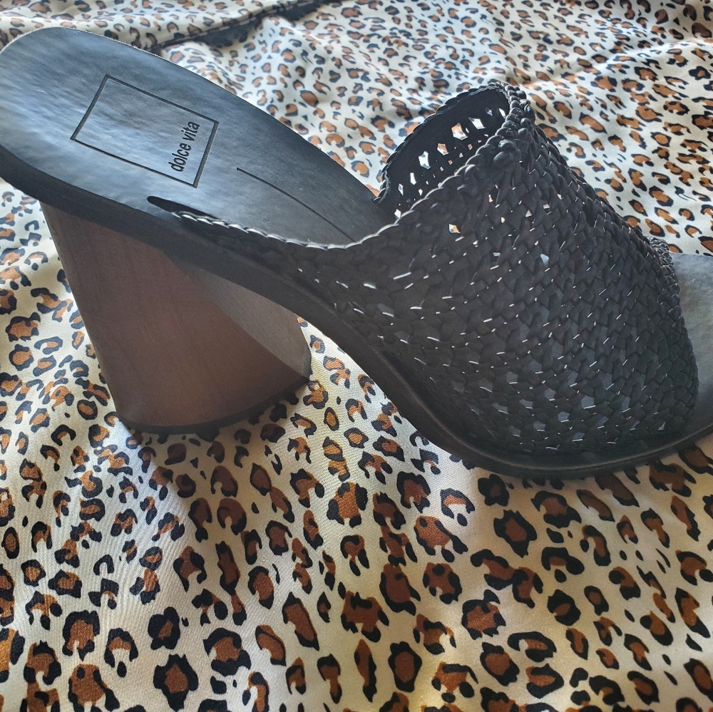 Dolce Vita Anton Stacked Heel Sandal - Picture 5 of 11
